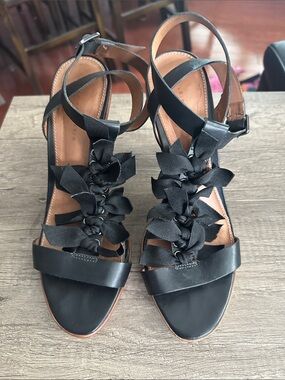 Leifsdottir Black & Beige Leather Heels with Bows - Size 38